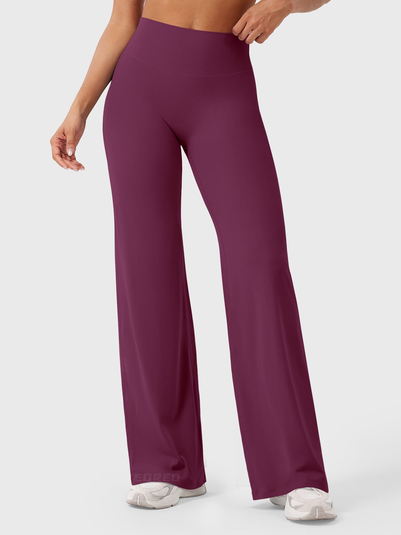 Livia Straight-Leg Leggings