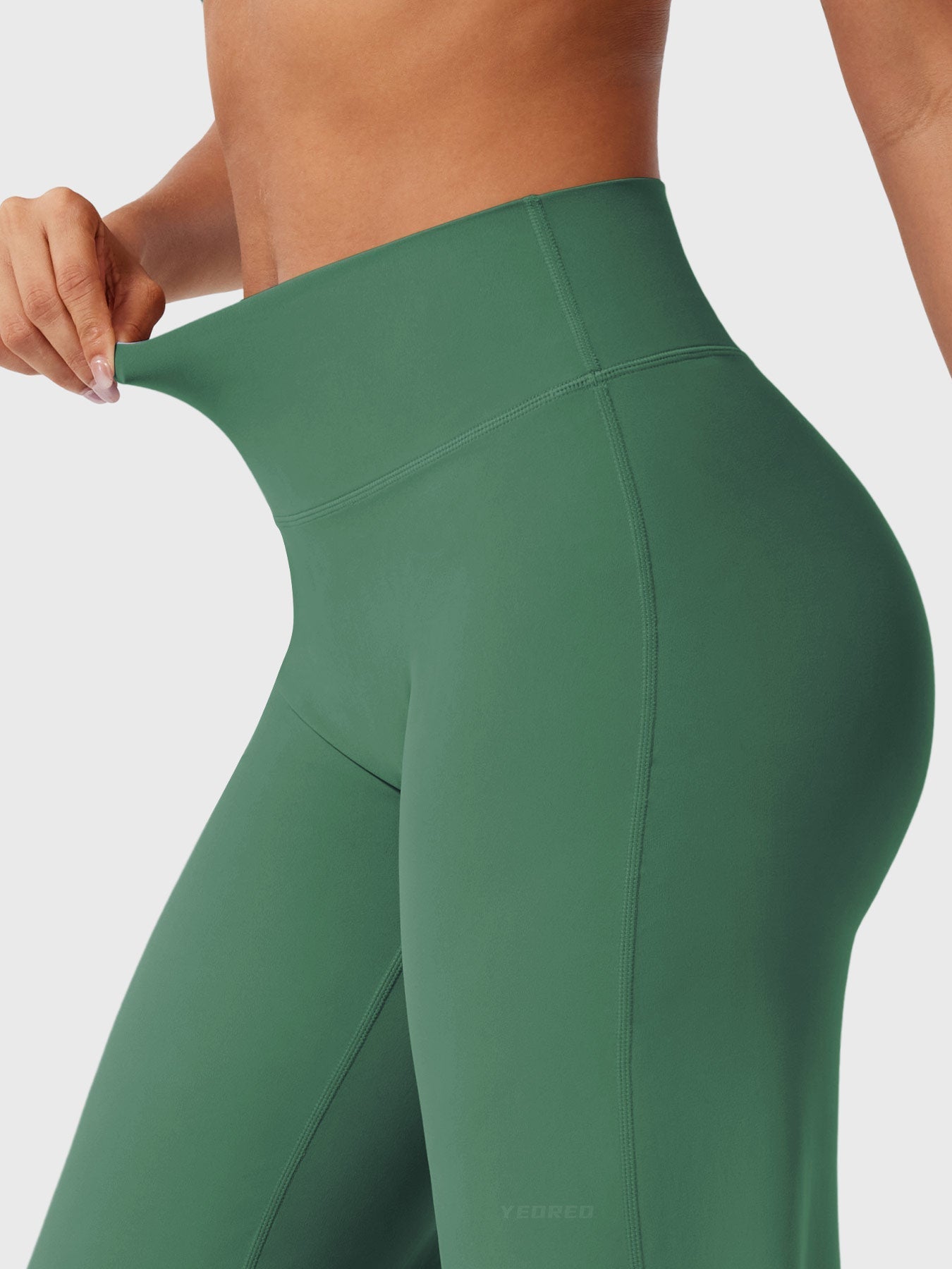 Livia Straight-Leg Leggings