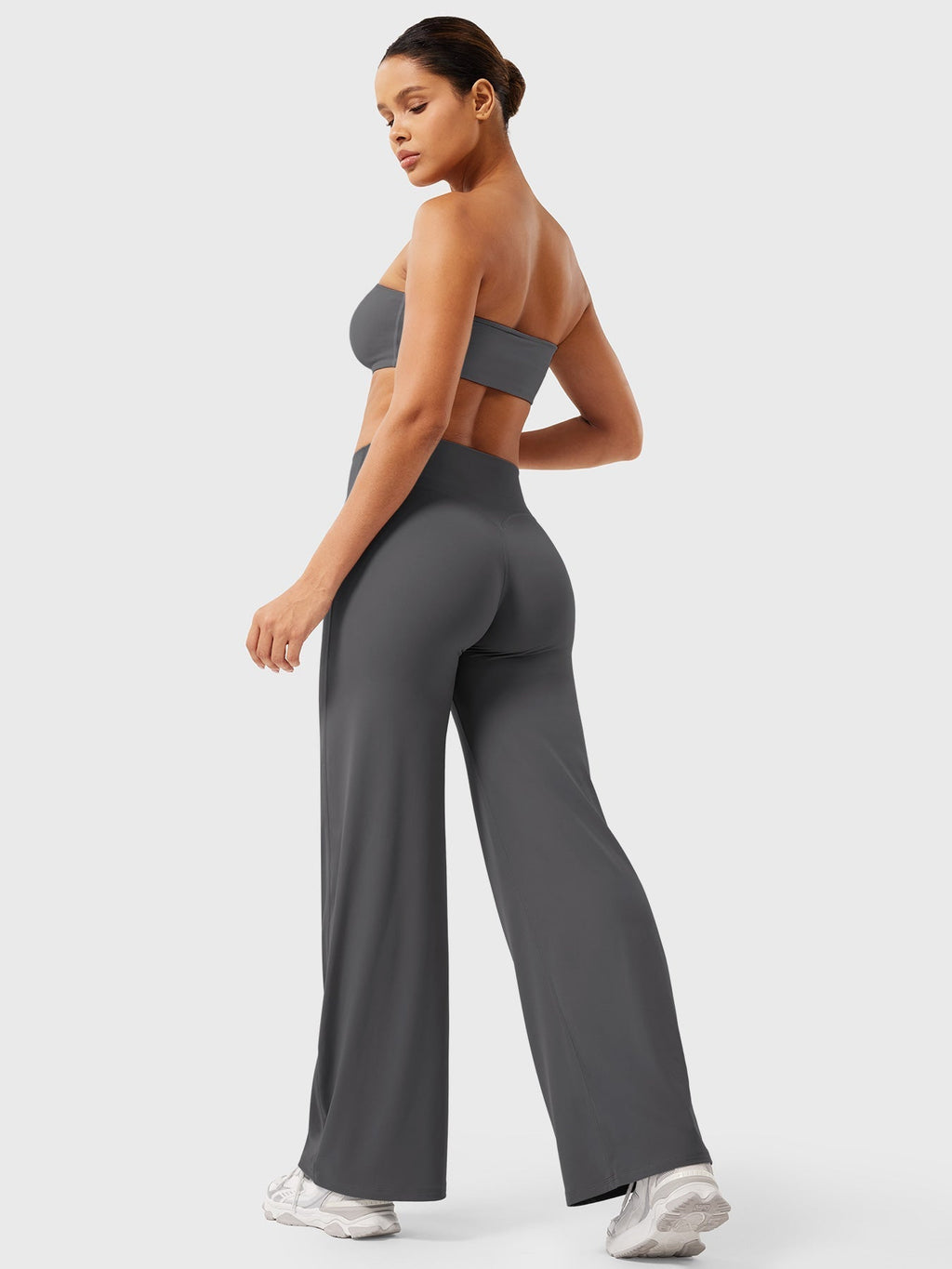 Livia Straight-Leg Leggings