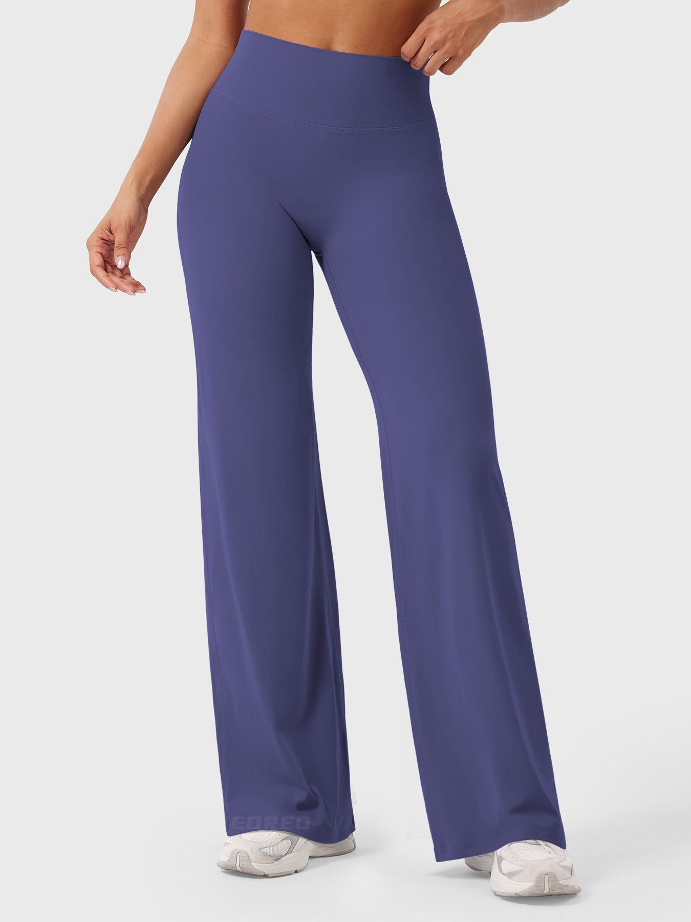 Livia Straight-Leg Leggings