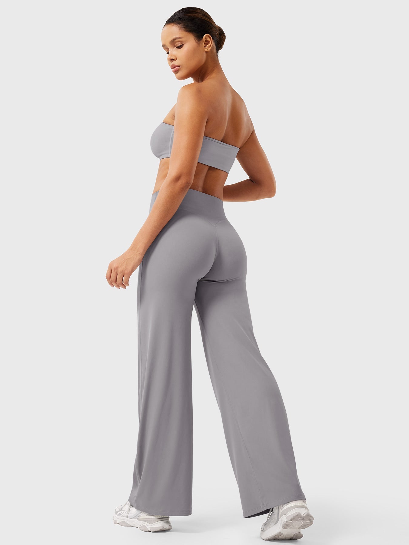Livia Straight-Leg Leggings