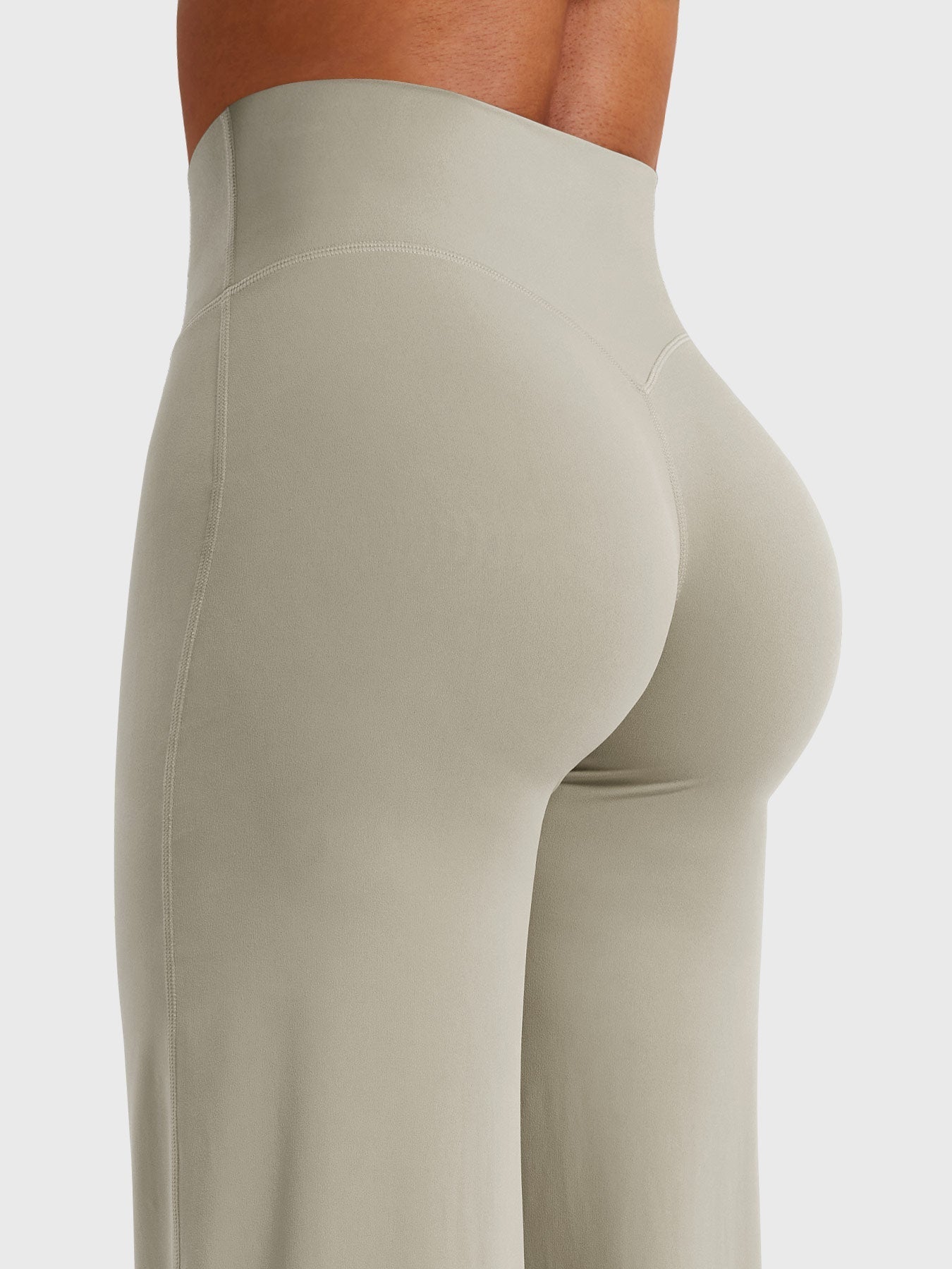 Livia Straight-Leg Leggings