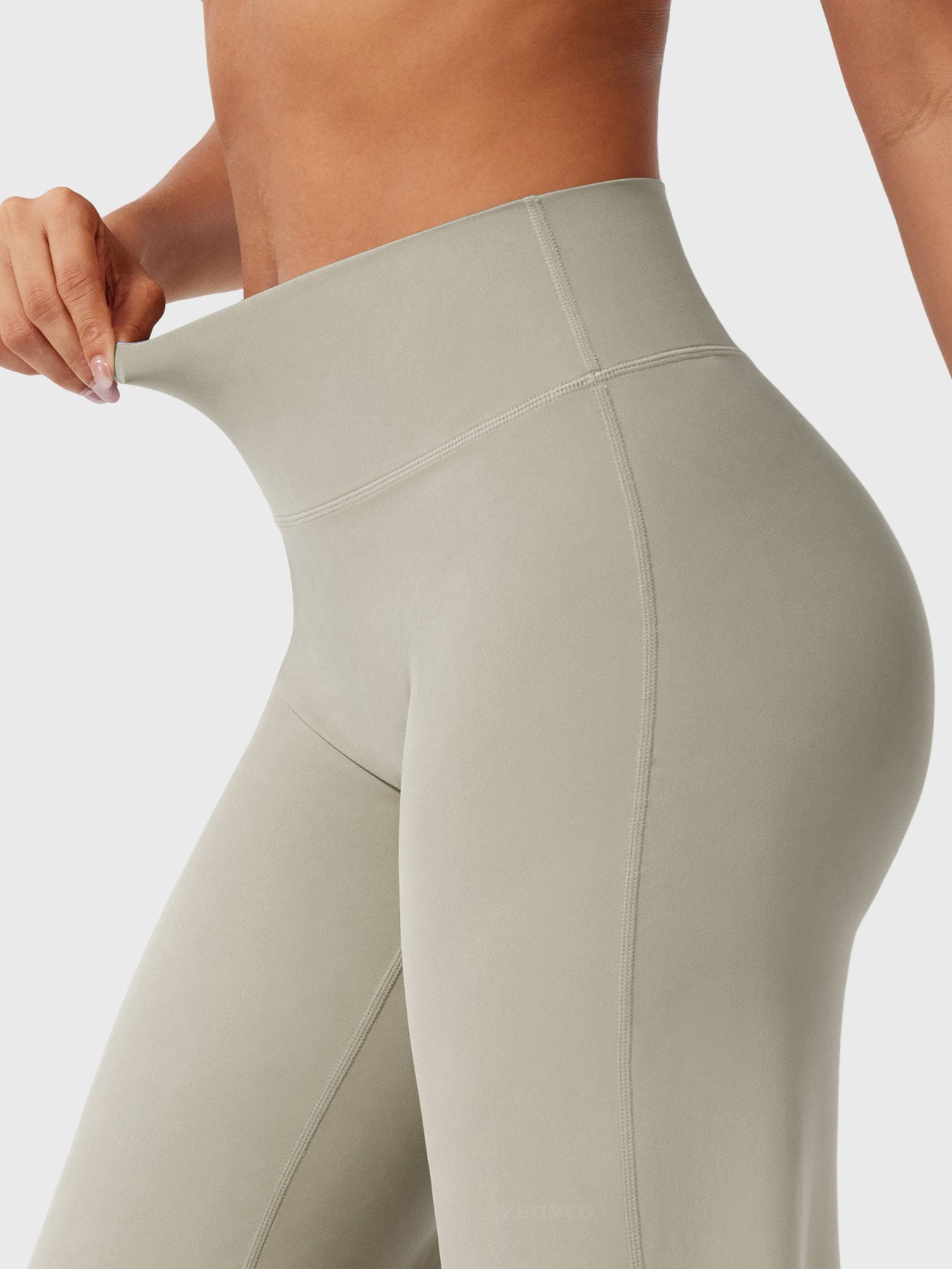 Livia Straight-Leg Leggings