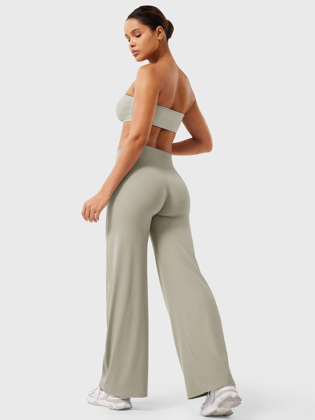 Livia Straight-Leg Leggings