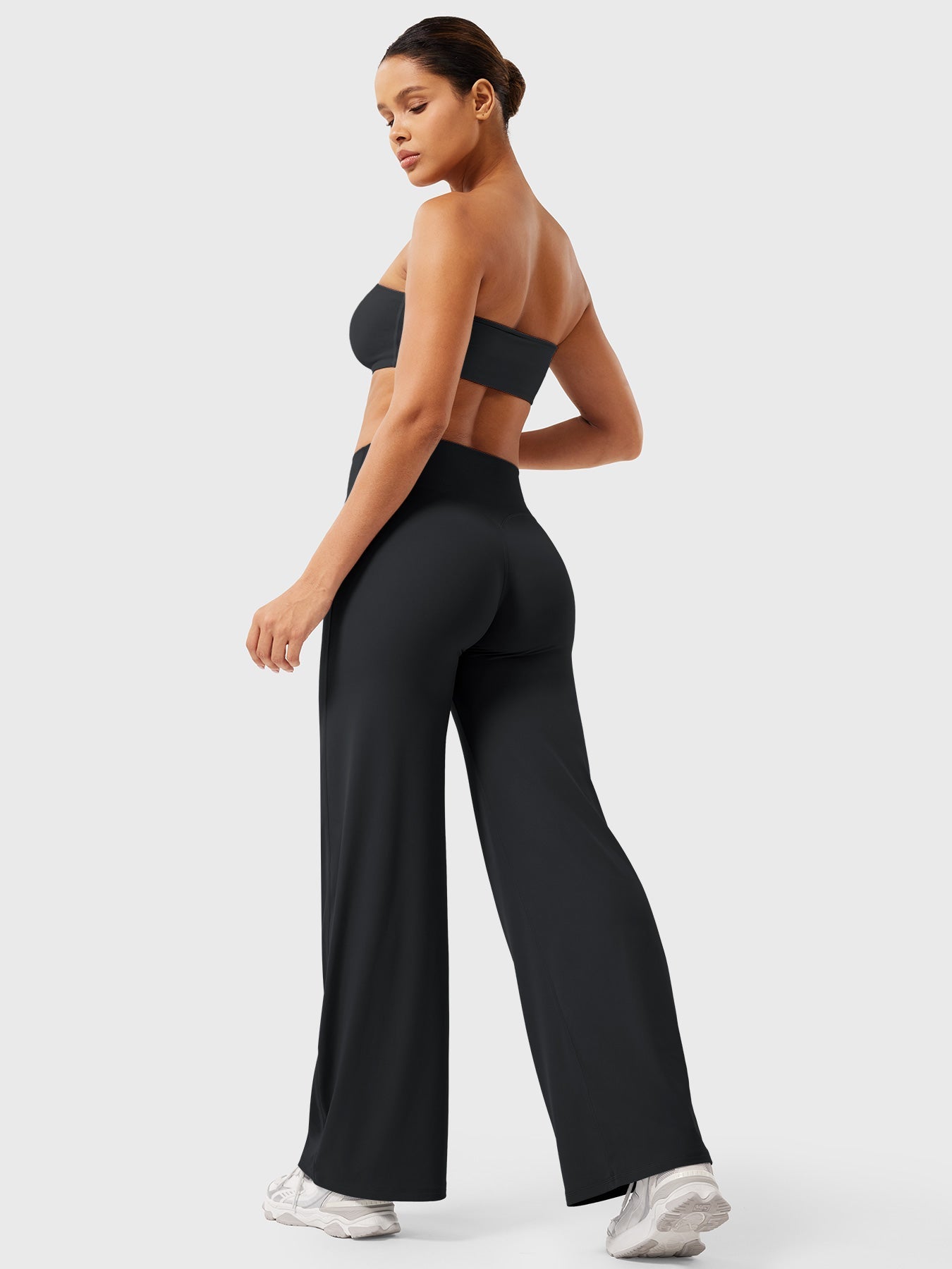 Livia Straight-Leg Leggings